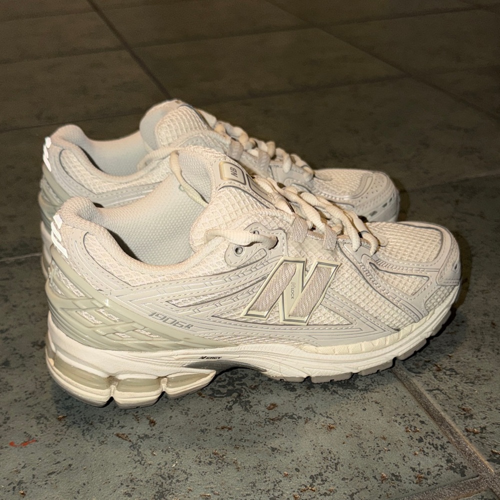 New Balance 1906R